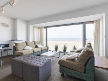 3 slaapkamer appartement op de zeedijk van Oostduinkerke