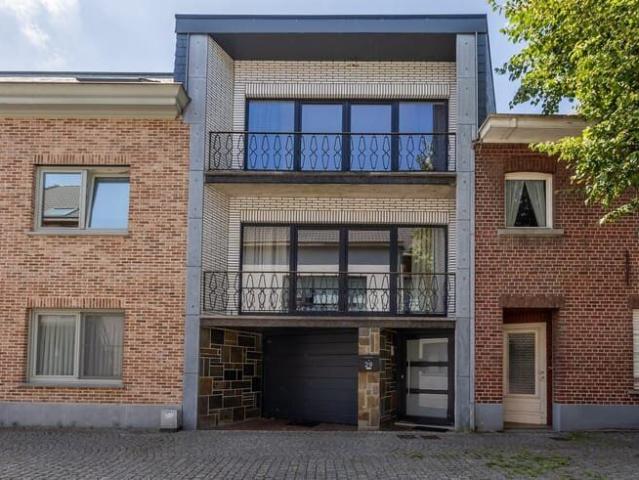 3 slpk 2 garages, groot terras, nabij station, label C