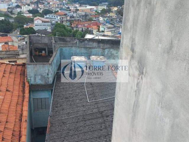 3 sobrados no mesmo terreno na Vila Formosa