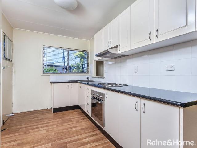 3 SPACIOUS BEDROOMS AND LOTS OF STORAGE SPACE