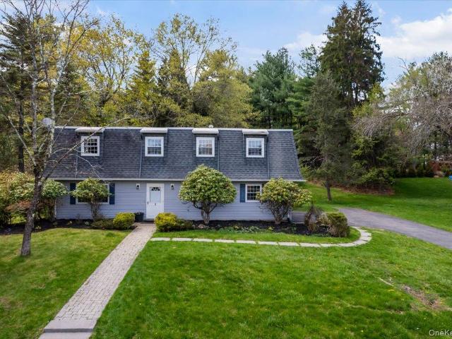 3 Spring Rock Place