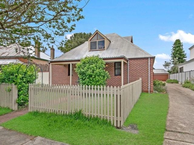 3 Town Houses in a Premier Location only 2 Left