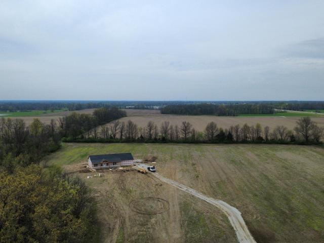3 track east mchatton