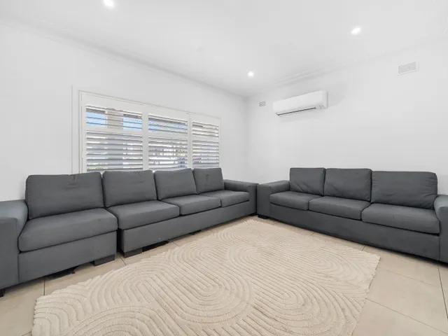 3 Treloar Crescent
