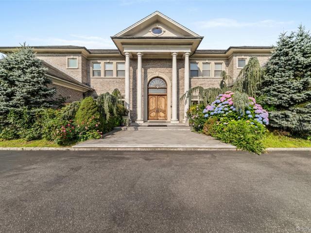 3 Valentine Farm Court