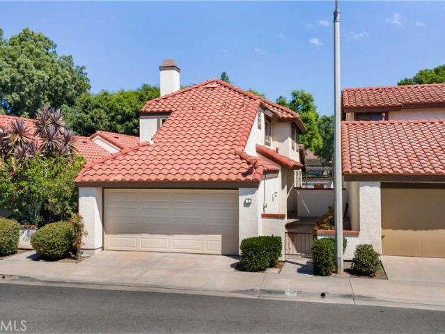 3 Varesa, Irvine, US, CA