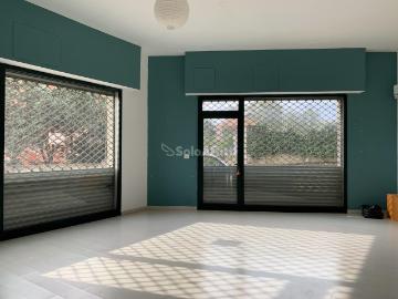 3 vetrine bilocale 115mq