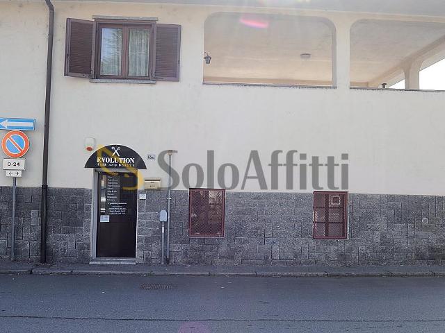 3 vetrine Via Cavour 65BIS bilocale 65mq