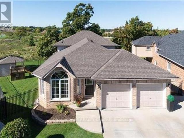 3 Vineberg Drive, Hamilton, ON, L9B 2P6 house for sale | Listing ID X13703 | Royal LePage