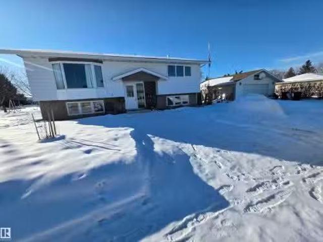3 Walnut Street, Spruce Grove, AB, T7X 1N3 house for sale L.