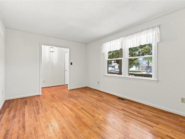 3 Wendell CIR