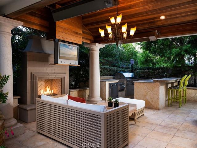 3 Weybridge Court
