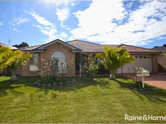 3 Whitewood Street, WORRIGEE House for rent Listed by Sarah J.