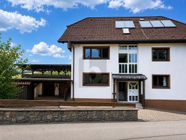 3 WOHNEINHEITEN IN TRAUMHAFTER HANGLAGE