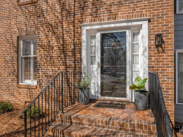 3 Woodberry Place