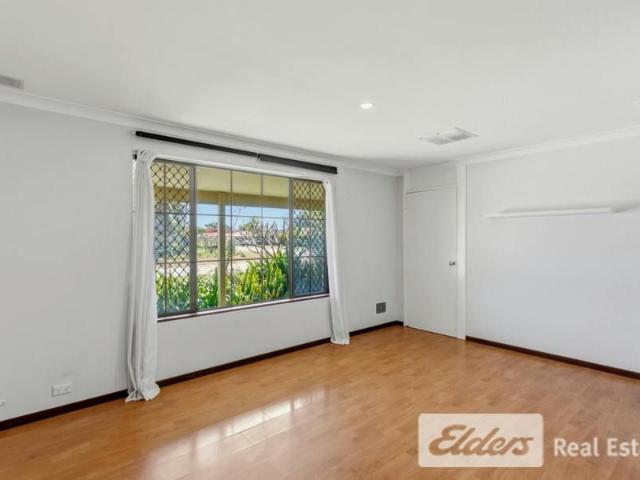 3 x 1 with Ducted Air conditioning & Powered Workshop!