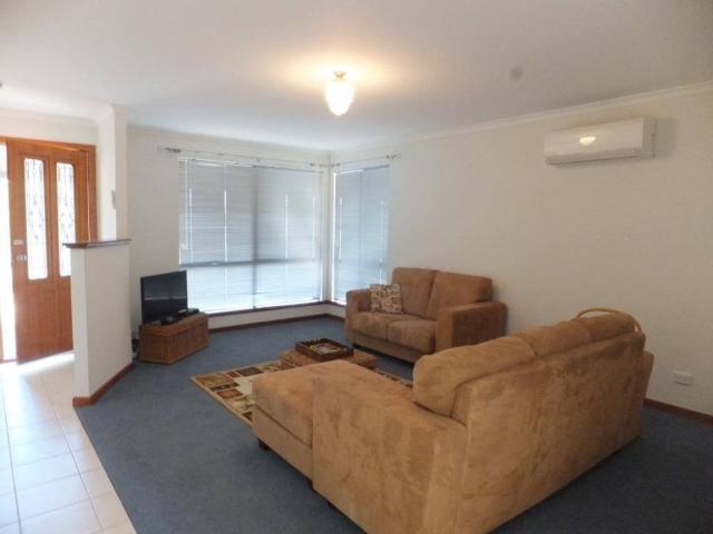 3 x 2 Modern Home Partly Furnished