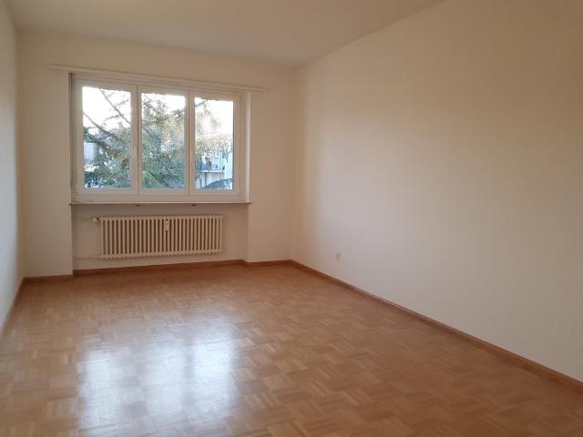3 ZWG an zentraler Lage, Nähe Bahnhof und Migros Dreispitz