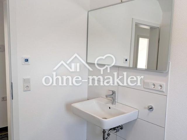 3 Zi. DG Wohnung mit Klima Erstbezug nach Sanierung