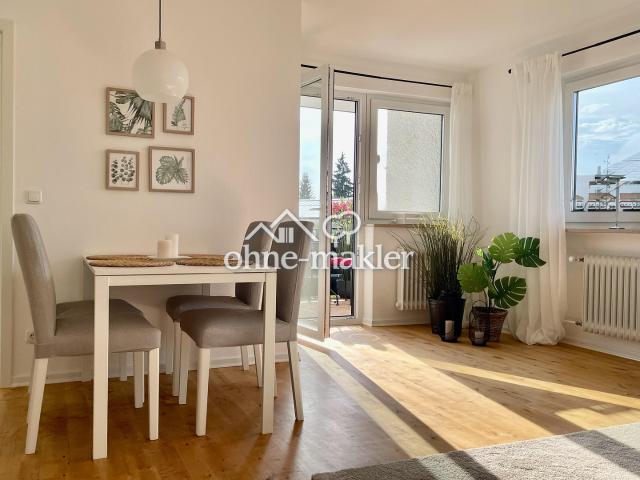 3 Zi WG mit Balkon, renoviert in zentraler Lage von LL