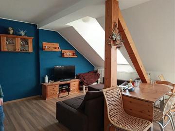 3 Zi. Whg.in Grimma | neues Laminat | Bad mit Wanne und Dusche,| Balkon | Stellplatz möglich!