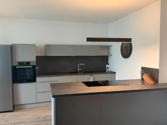 3 Zi. Wohnung, 107 m², A+, Geothermie, KNX, Balkon & Carport