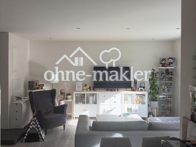 3 Zi. Wohnung 1. OG mit Balkon und EBK