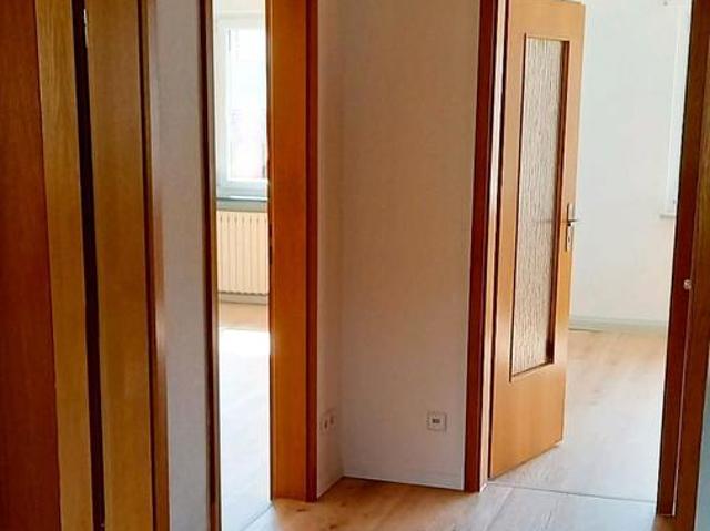 3 Zi Wohnung 2.OG Stgt Bad Cannstatt, Veielbrunnen Neckarpark