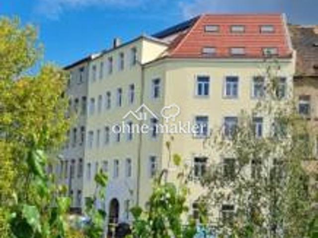 3 Zi. Wohnung + Balkon + Keller + Garten + Aufzug