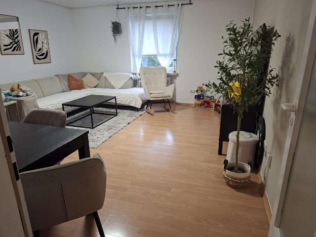 3 Zi. Wohnung im 1. Obergeschoss mit Südbalkon