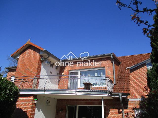 3 Zi.Wohnung mit Balkon, Atelierzimmer, kl. Garten, Gartenhaus u. Garage im 4.Fam. Haus