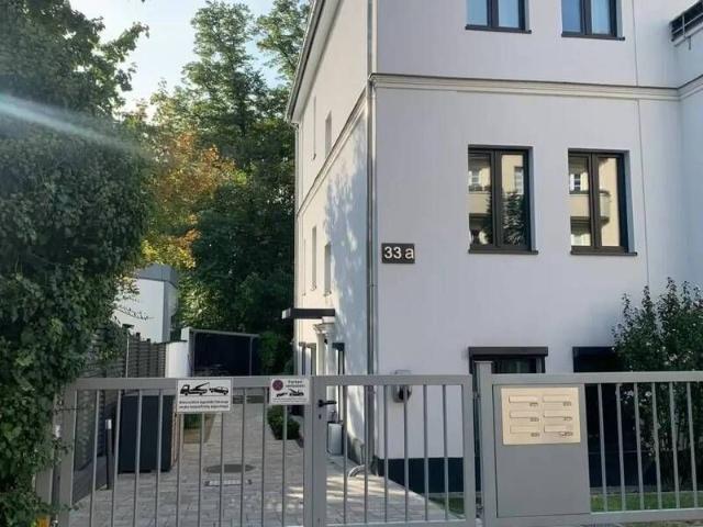 3 Zi. Wohnung in Berlin Westend / 2 Balkone