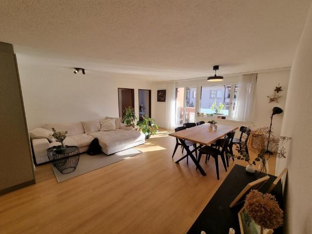 3½ ZI WOHNUNG IN GOLDAU SZ, MÖBLIERT, TEMPORÄR