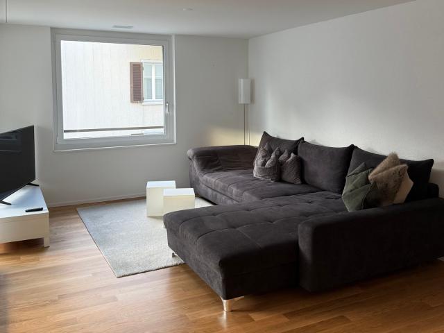 3½ ZI WOHNUNG IN PFÄFFIKON SZ, MÖBLIERT, TEMPORÄR