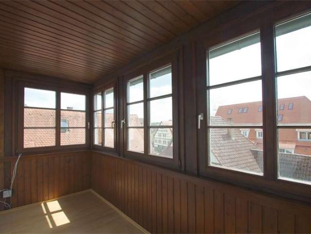 3 Zi. Wohnung mit Einbauküche, Wintergarten und Garage in Vaihingen Enz