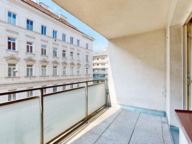 3 Zi Wohnung mit Loggia!