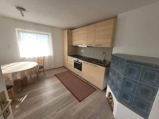 3 Zi Wohnung Nähe Innsbruck möbliert renoviert im Zweifamilienhaus