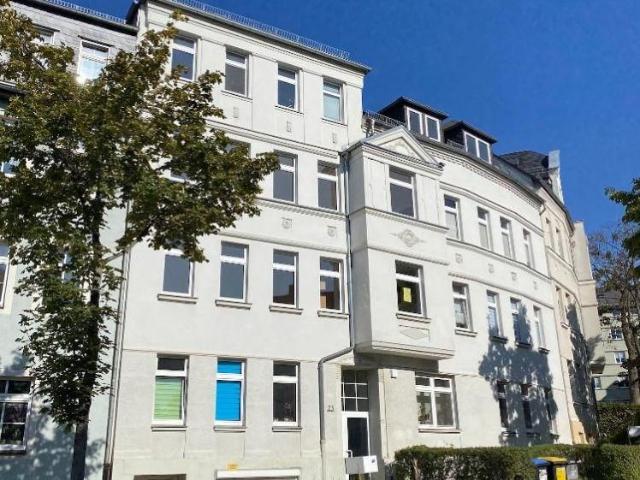 3 Zi. Zimmer Dachgeschoßwohnung in ruhiger Lage mit großem Wohnzimmer