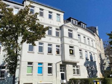 3 Zi. Zimmer Dachgeschoßwohnung in ruhiger Lage mit großem Wohnzimmer