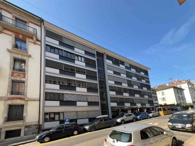 3 Zimmer, 44 m², 5. Stock