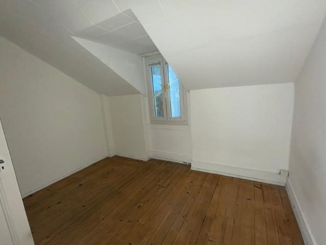 3 Zimmer, 50 m², 2. Stock