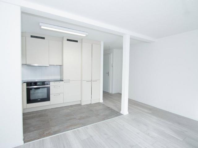 3 Zimmer, 57 m², 2. Stock