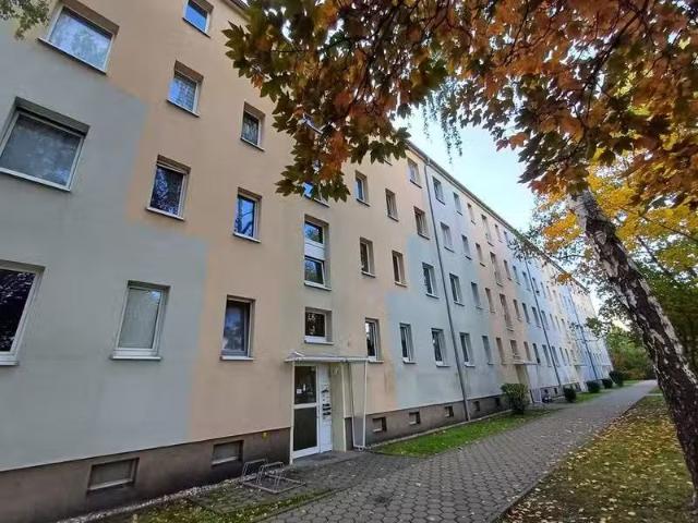 3 Zimmer 57 m² 349 € Kaltmiete Wohnungen in Merseburg