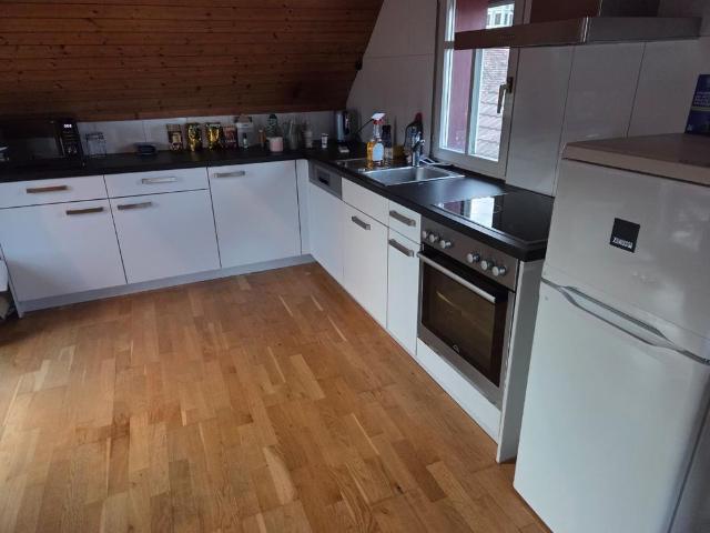 3 Zimmer, 58 m², 2. Stock