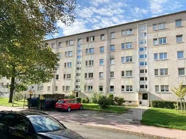 3 Zimmer 58 m² 330 € Kaltmiete Wohnungen in Hermsdorf