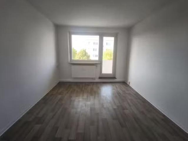 3 Zimmer 59 m² 364 € Kaltmiete Wohnungen in Sangerhausen