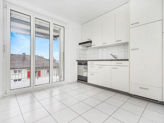 3 Zimmer, 63 m², 2. Stock
