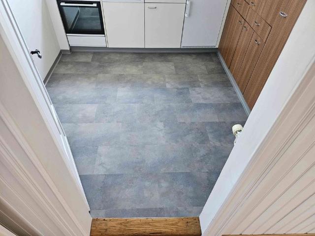 3 Zimmer, 60 m², 2. Stock
