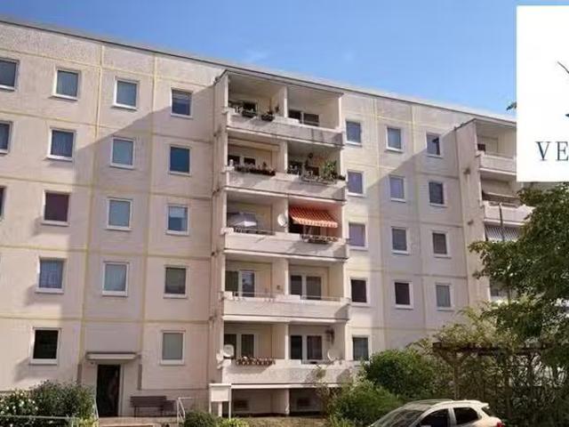 3 Zimmer 60 m² 350 € Kaltmiete Wohnungen in Bernsdorf