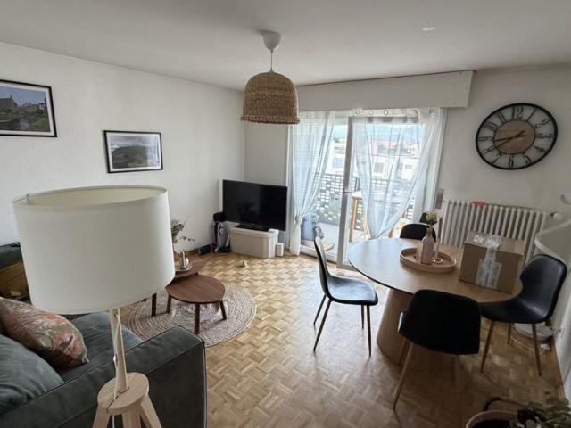 3 Zimmer, 64 m², 2. Stock